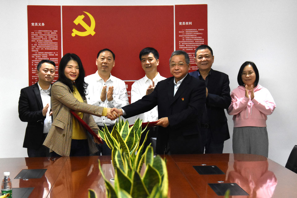 强强联合 共创未来 |MK网页版防雷与中国能建湖南院签订战略合作协议
