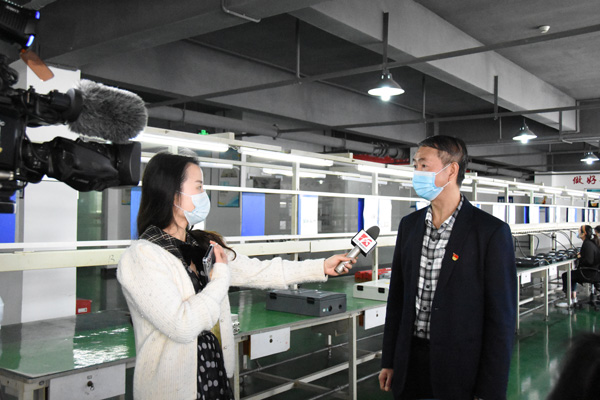 抗疫情 保生产 长沙广播电视台到MK网页版采访